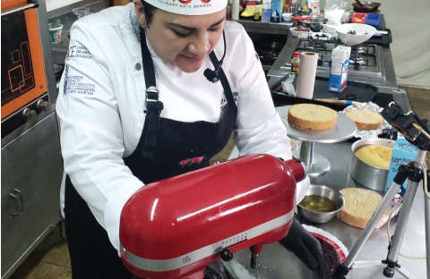 La importancia de escoger la crema ideal para tus pasteles